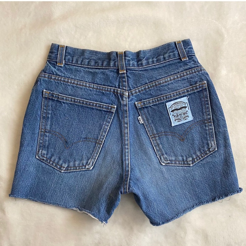 Vintage White Patch Levi Shorts 1980’s